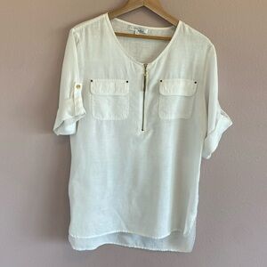 Company Ellen Tracy White tunic Size M Rolled cuffs Gold accents 100% linen